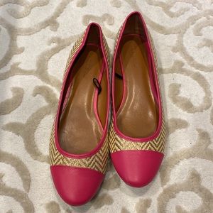 Womans banana republic flats